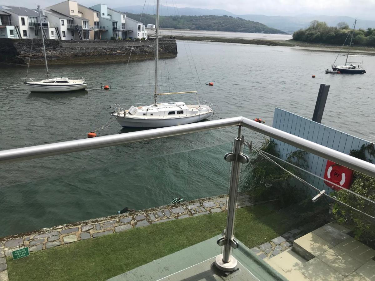 Portmadog, Oakley Wharf Apartment Porthmadog Exterior photo
